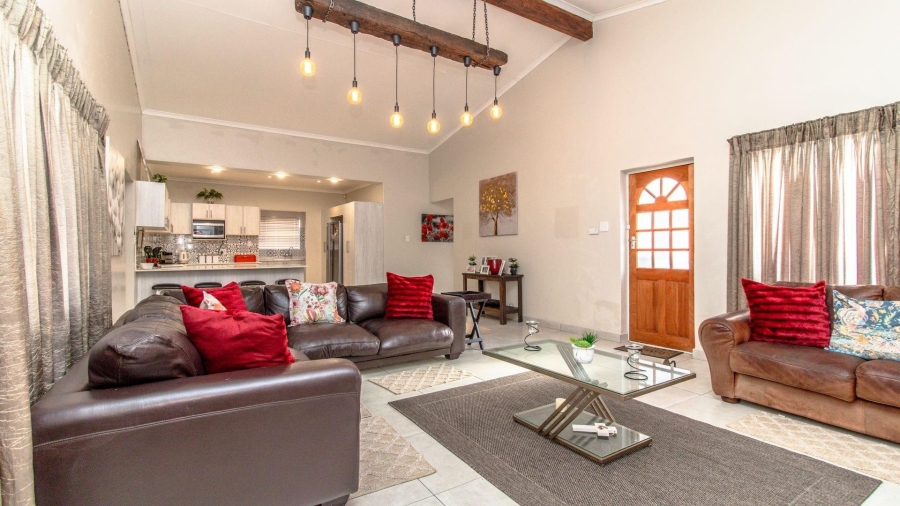 3 Bedroom Property for Sale in Franskraal Western Cape